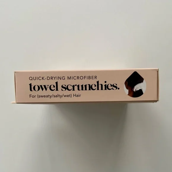 Kitsch Quick-Drying Microfiber Towel Scrunchies, Two Microfiber Hair Scrunchies - Picture 5 of 6